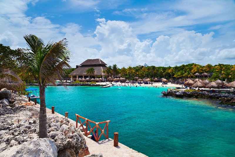 Which is cheaper Cancun or Playa del Carmen