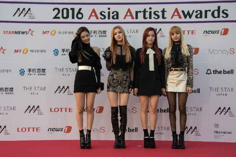 Who is the fashionista in Blackpink