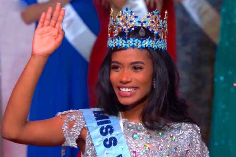 Who is the first Miss World and Miss Universe